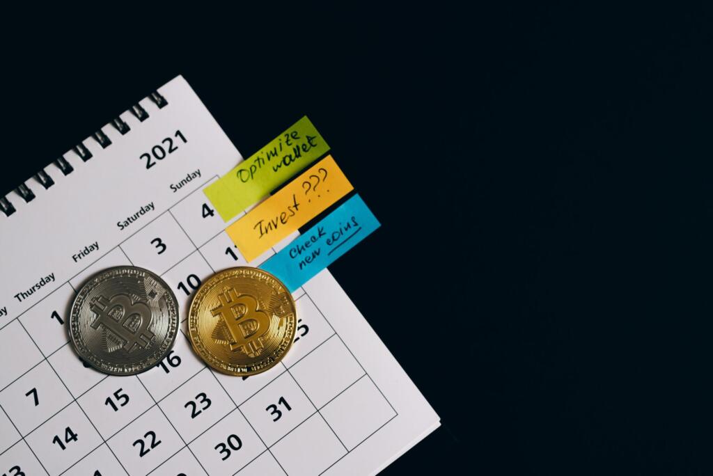 Hajauttaminen vs. yhteentoimivuus: kryptovaluuttojen ja avoimen pankkitoiminnan tavoitteiden tarkastelu